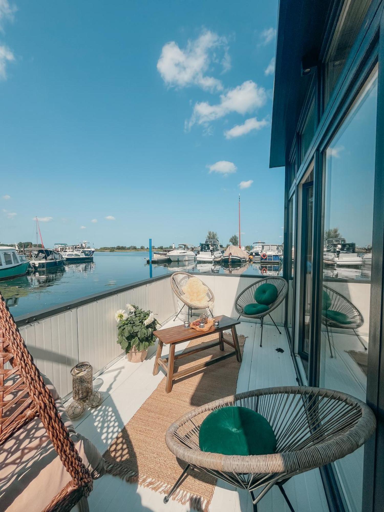 Bed and Breakfast Retreatboat Ibiza Lith Екстер'єр фото